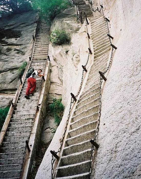 Unusual Stairs 04