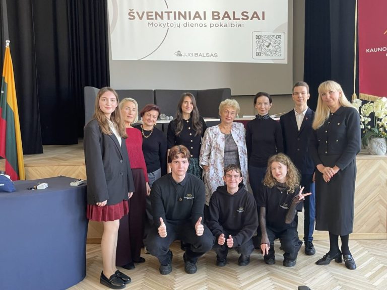 Šventiniai balsai
